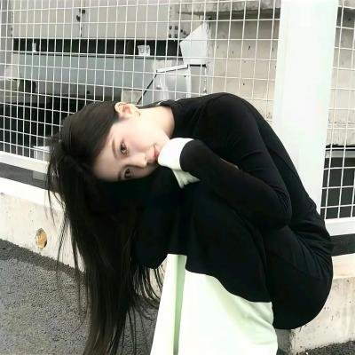 迷雾中的她